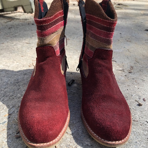 Handmade Spanish boots - Picture 3 of 5